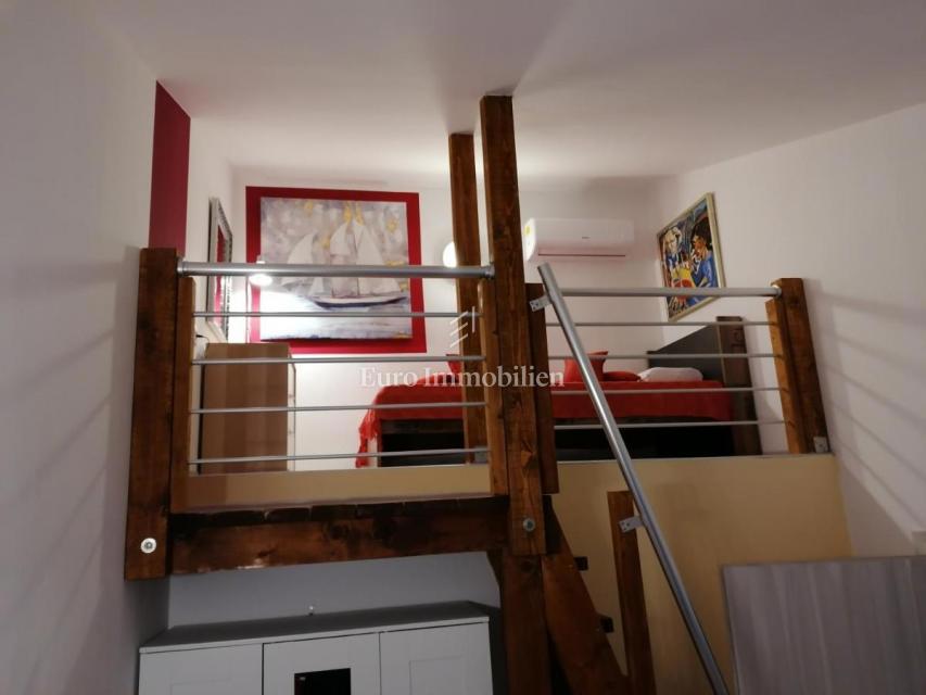 Casa indipendente in campagna con ampio terreno