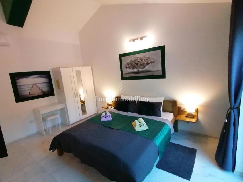 Casa indipendente in campagna con ampio terreno