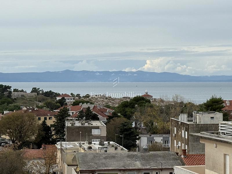 Trilocale in centro con vista mare