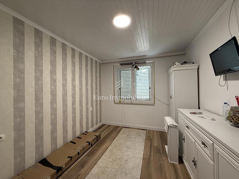 Trilocale in centro con vista mare