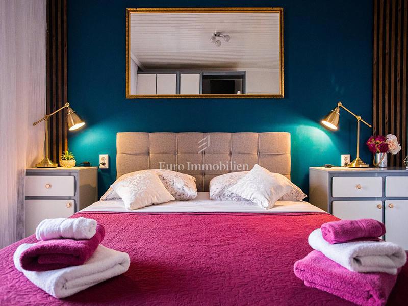 Trilocale in centro con vista mare