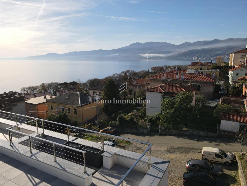 Kantrida - Moderno appartamento con tre camere da letto, due posti auto in garage