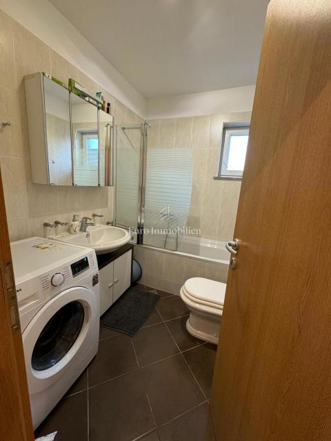 Appartamento con due camere da letto a Viškovo, 65 m2