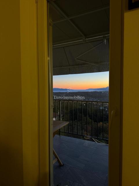 Appartamento con due camere da letto a Viškovo, 65 m2