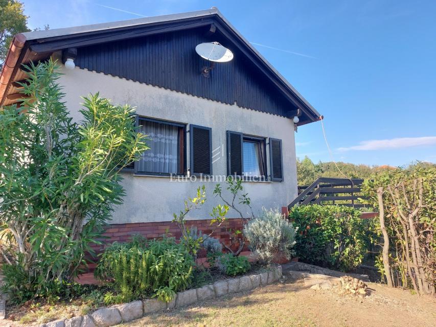 Casa indipendente con terrazza e giardino, Čižići