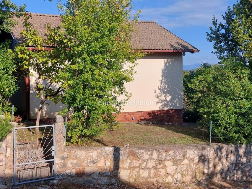 Casa indipendente con terrazza e giardino, Čižići