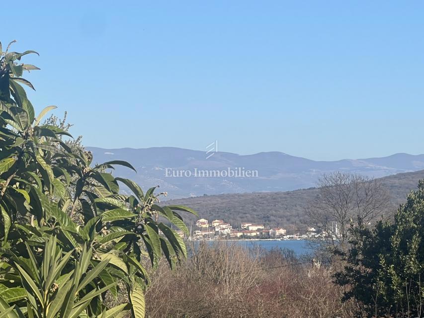 Casa indipendente con terrazza e giardino, Čižići