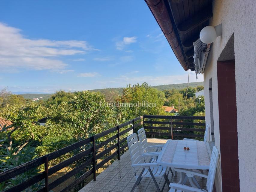 Casa indipendente con terrazza e giardino, Čižići