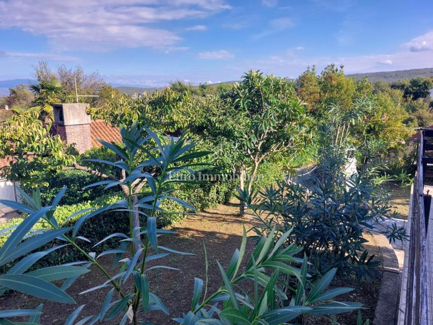 Casa indipendente con terrazza e giardino, Čižići