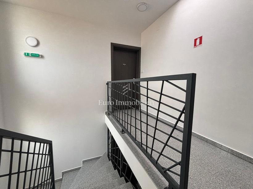 Novalja – Appartamento in una nuova costruzione con piscina 