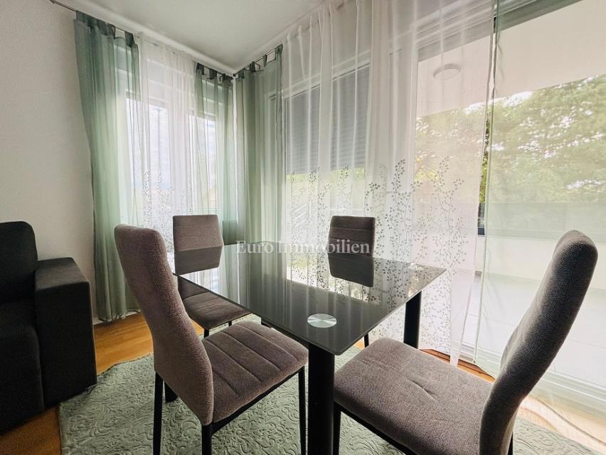 Novalja – Appartamento in una nuova costruzione con piscina 