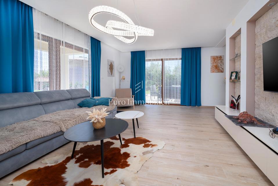 Istria - casa con piscina e jacuzzi a 2 km dal mare