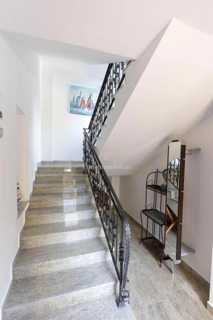 Selce, due case in vendita