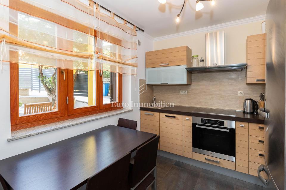 Selce, due case in vendita