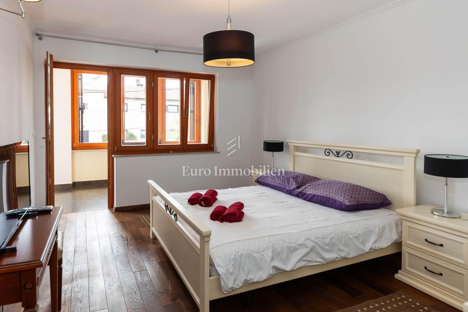 Selce, due case in vendita