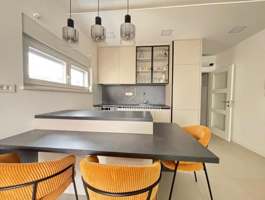 Appartamento con 2 terrazze in seconda fila al mare - l'isola di Pag