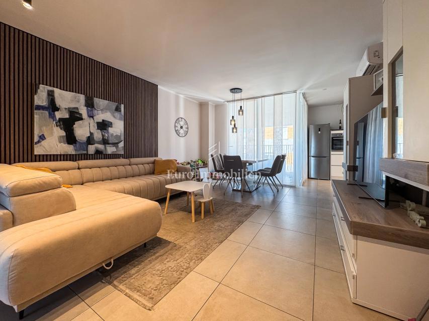 Appartamento moderno con vista sul centro storico di Labin