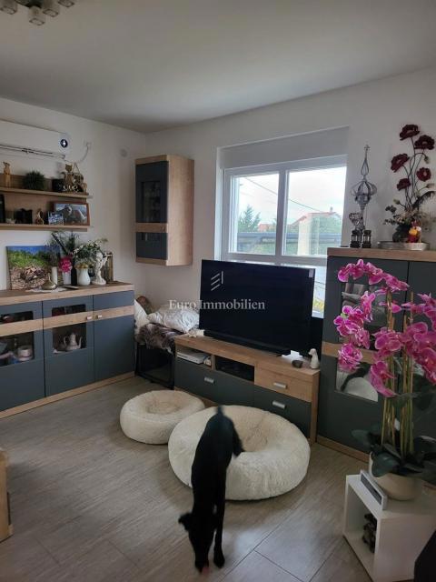 Donja Jagodnja - casa con piscina in una posizione tranquilla