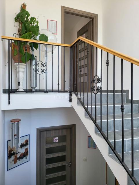 Donja Jagodnja - casa con piscina in una posizione tranquilla