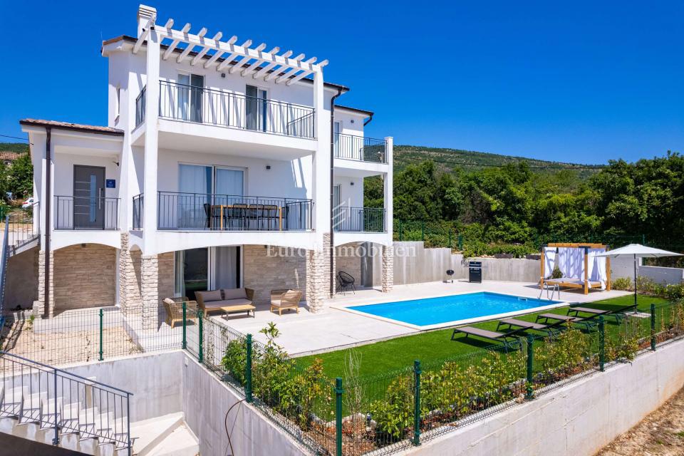 Istria - Villa con piscina e vista panoramica sul mare