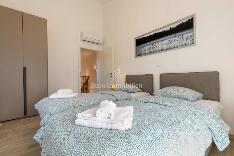 Istria - Villa con piscina e vista panoramica sul mare