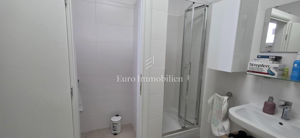 Dramalj - spazi per uffici con inquilino già presente in posizione privilegiata