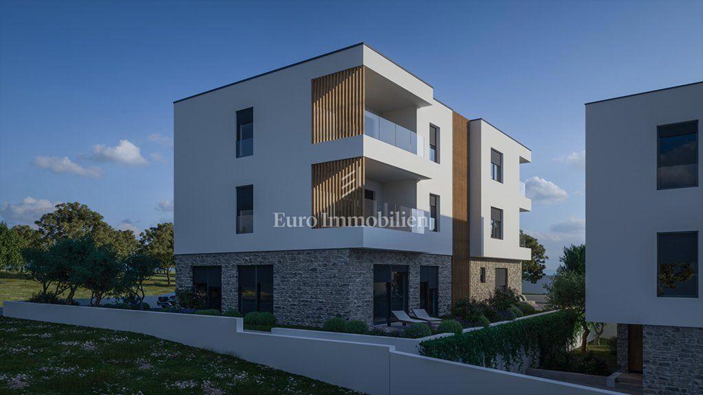 Brodarica - nuovo appartamento in seconda fila al mare