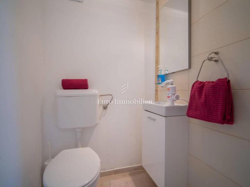 Fužine, Lič - casa affascinante in un'oasi verde