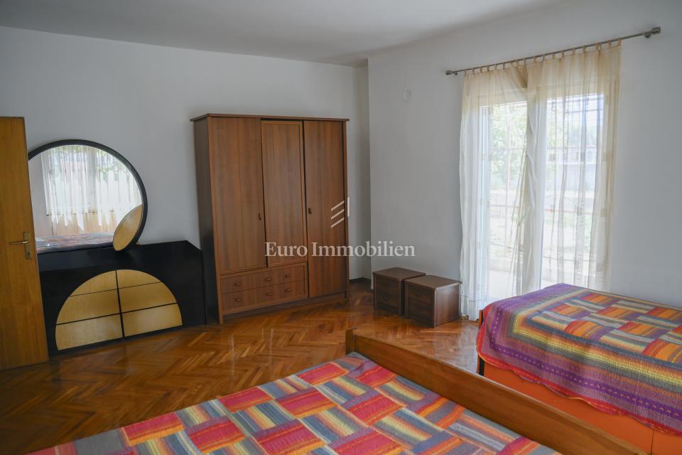 Biograd na Moru, dintorni - casa con 3 unità abitative