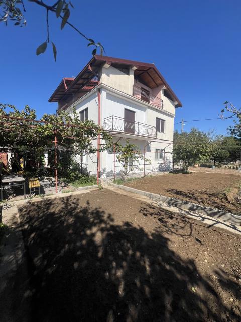 Biograd na Moru, dintorni - casa con 3 unità abitative