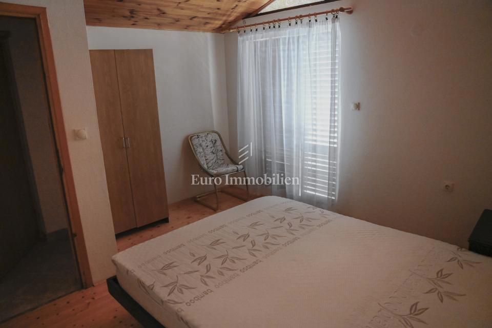 Biograd na Moru, dintorni - casa con 3 unità abitative