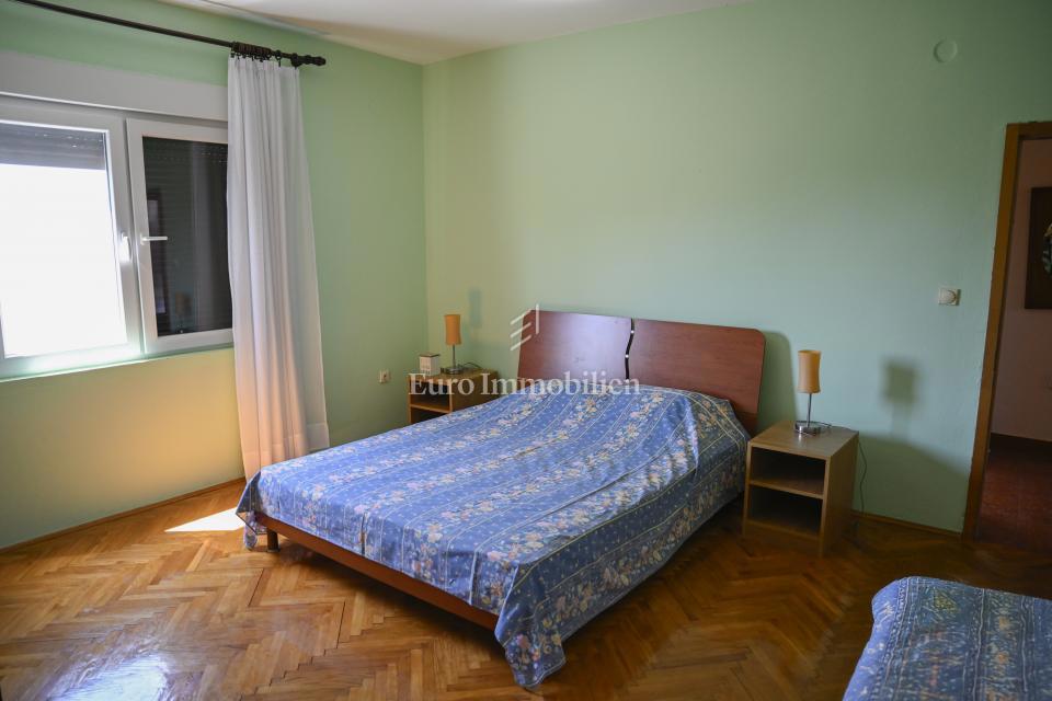 Biograd na Moru, dintorni - casa con 3 unità abitative