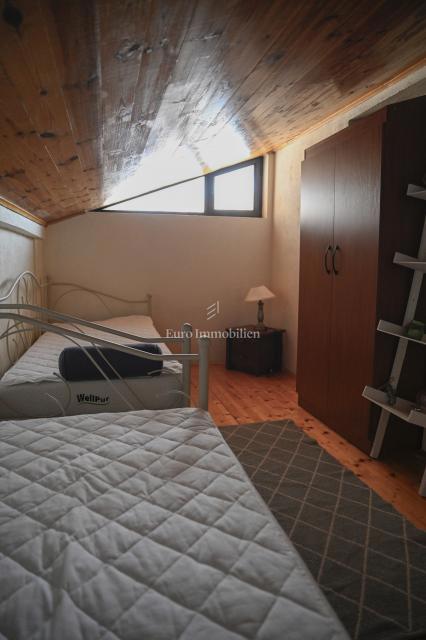 Biograd na Moru, dintorni - casa con 3 unità abitative