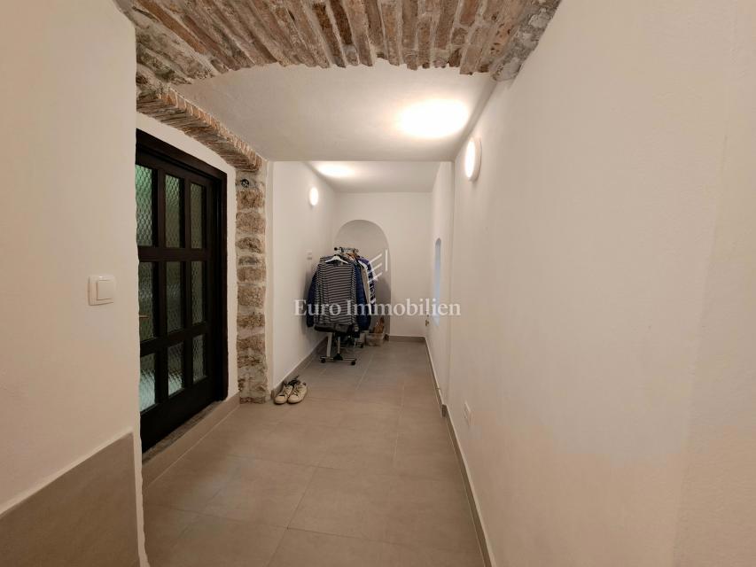 Città di Krk - casa in pietra ristrutturata nel centro città