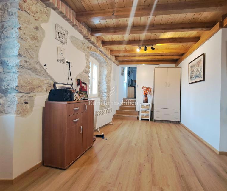 Città di Krk - casa in pietra ristrutturata nel centro città