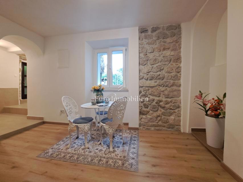 Città di Krk - casa in pietra ristrutturata nel centro città