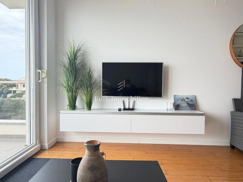 Novalja - appartamento con vista aperta, prima fila sul mare