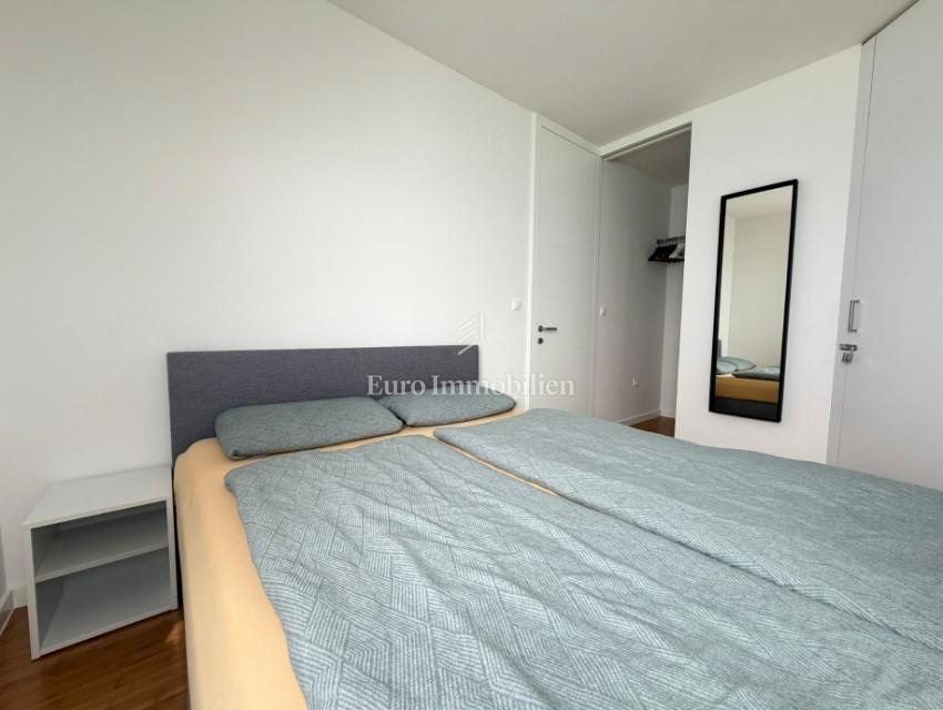 Novalja - appartamento con vista aperta, prima fila sul mare