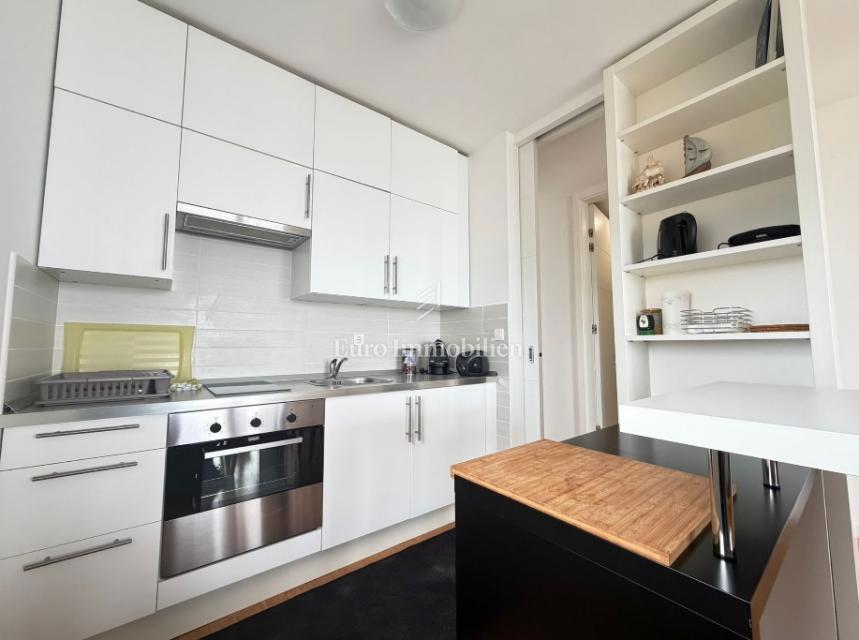 Novalja - appartamento con vista aperta, prima fila sul mare