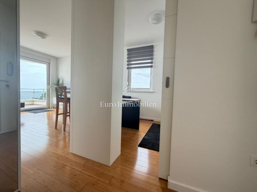 Novalja - appartamento con vista aperta, prima fila sul mare