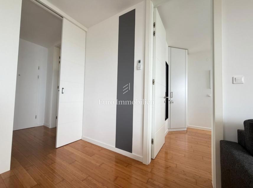 Novalja - appartamento con vista aperta, prima fila sul mare