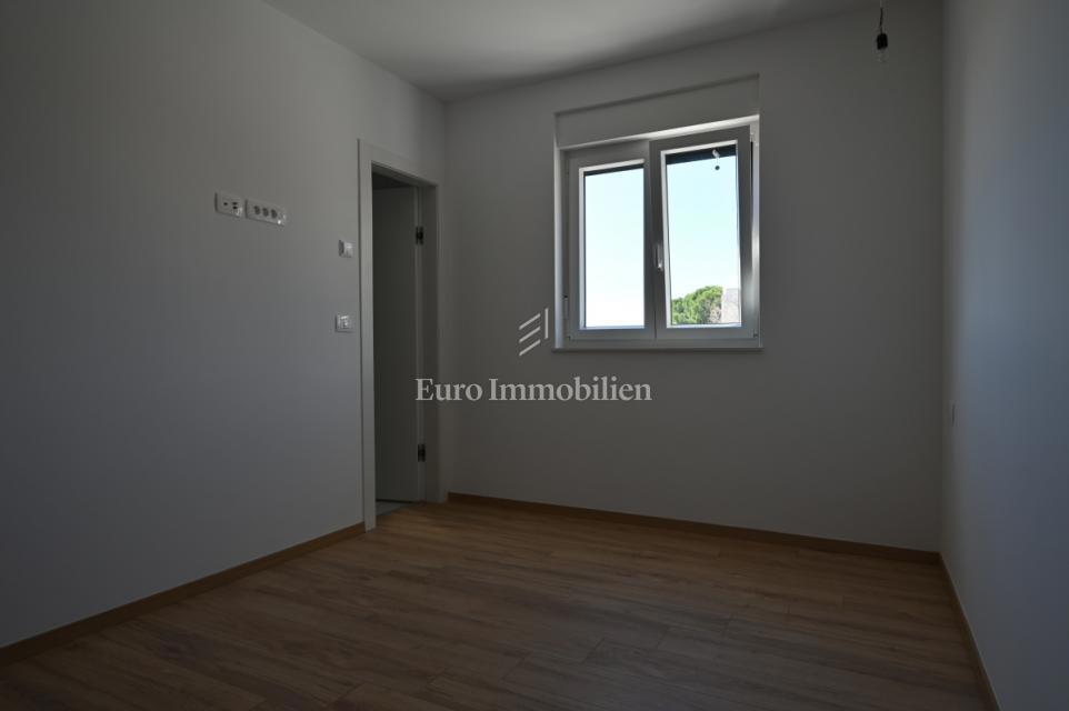 Istria, Novigrad - appartamento nuovo con piscina