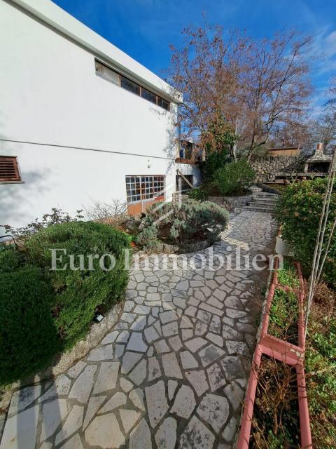 Detached house with a large garden - Njivice, island of Krk