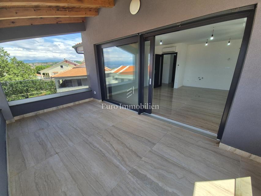 Apartment with a beautiful view of the sea in Malinska