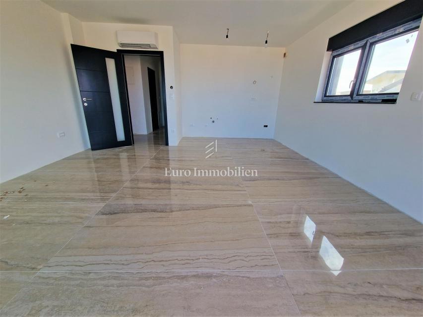 Apartment with a beautiful view of the sea in Malinska