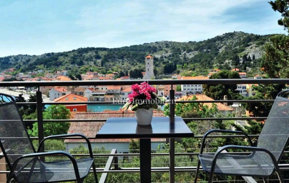 Tisno casa con vista mare