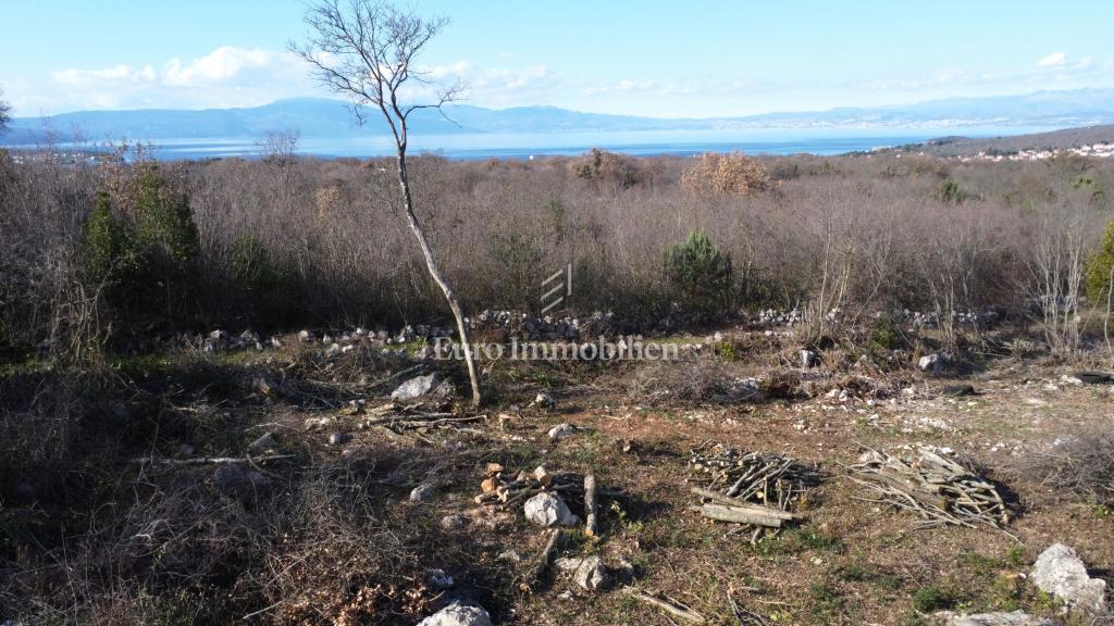 Terreno edificabile con vista mare