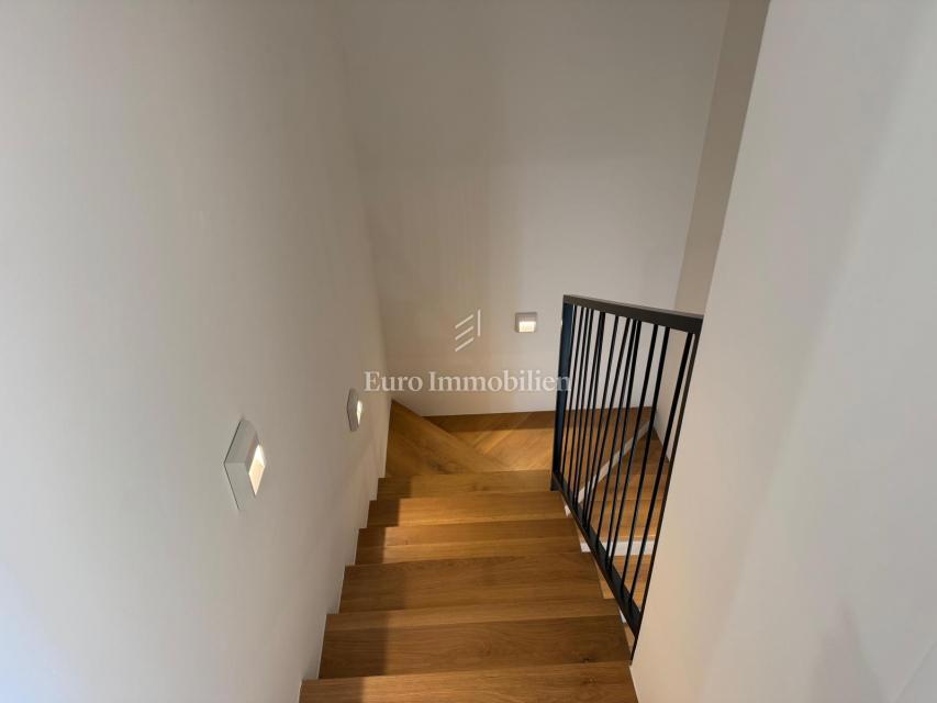 Casa vicino al centro, nuova costruzione Labin