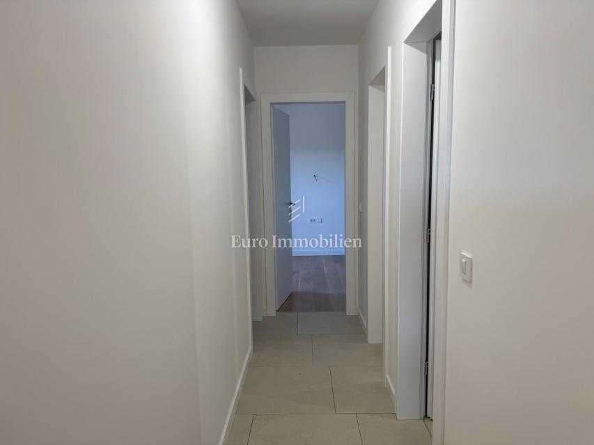 Casa vicino al centro, nuova costruzione Labin