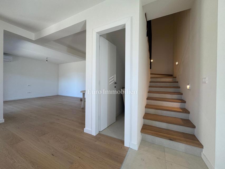 Casa vicino al centro, nuova costruzione Labin